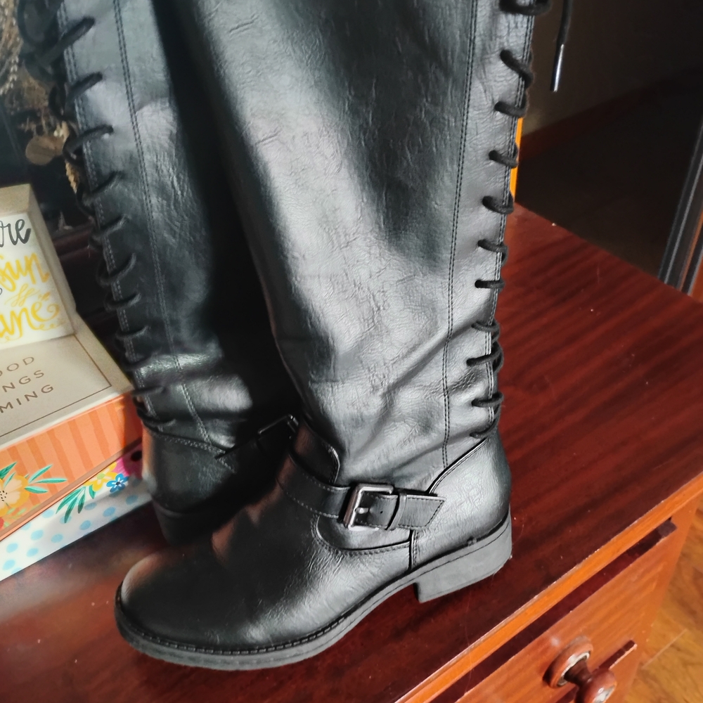 Black Knee-High Lace-Up Boots